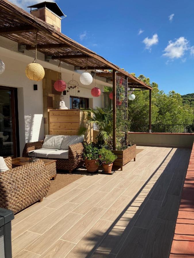 Cozy Place, Big Roof Terrace & Spectacular Views. 卡布里尔斯 外观 照片